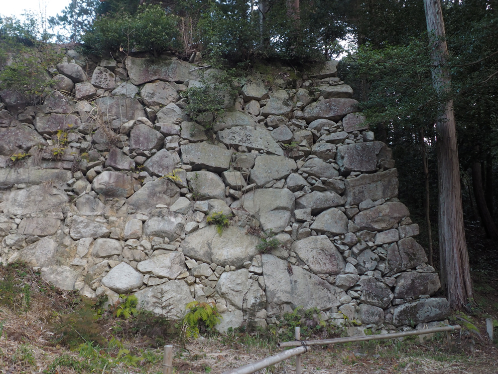 観音寺城御屋形跡南辺石垣