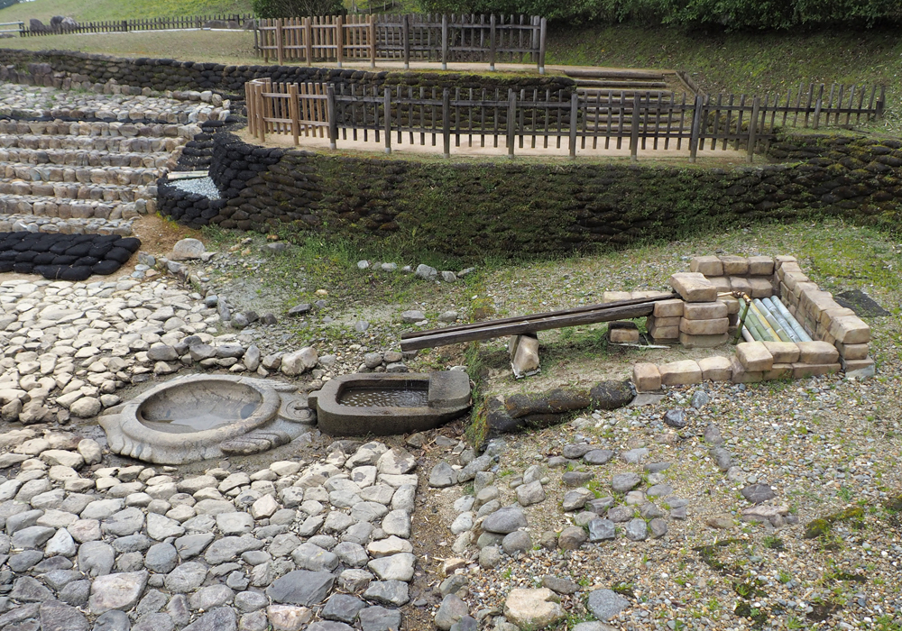 酒船石遺跡 亀形石槽・船形石槽
