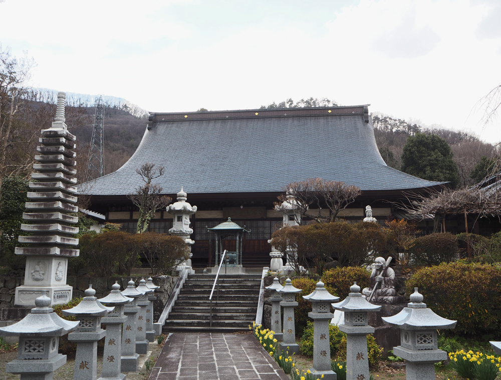 法泉寺本堂
