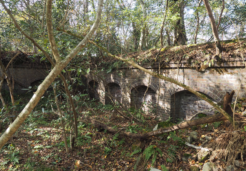 槇山砲台砲座