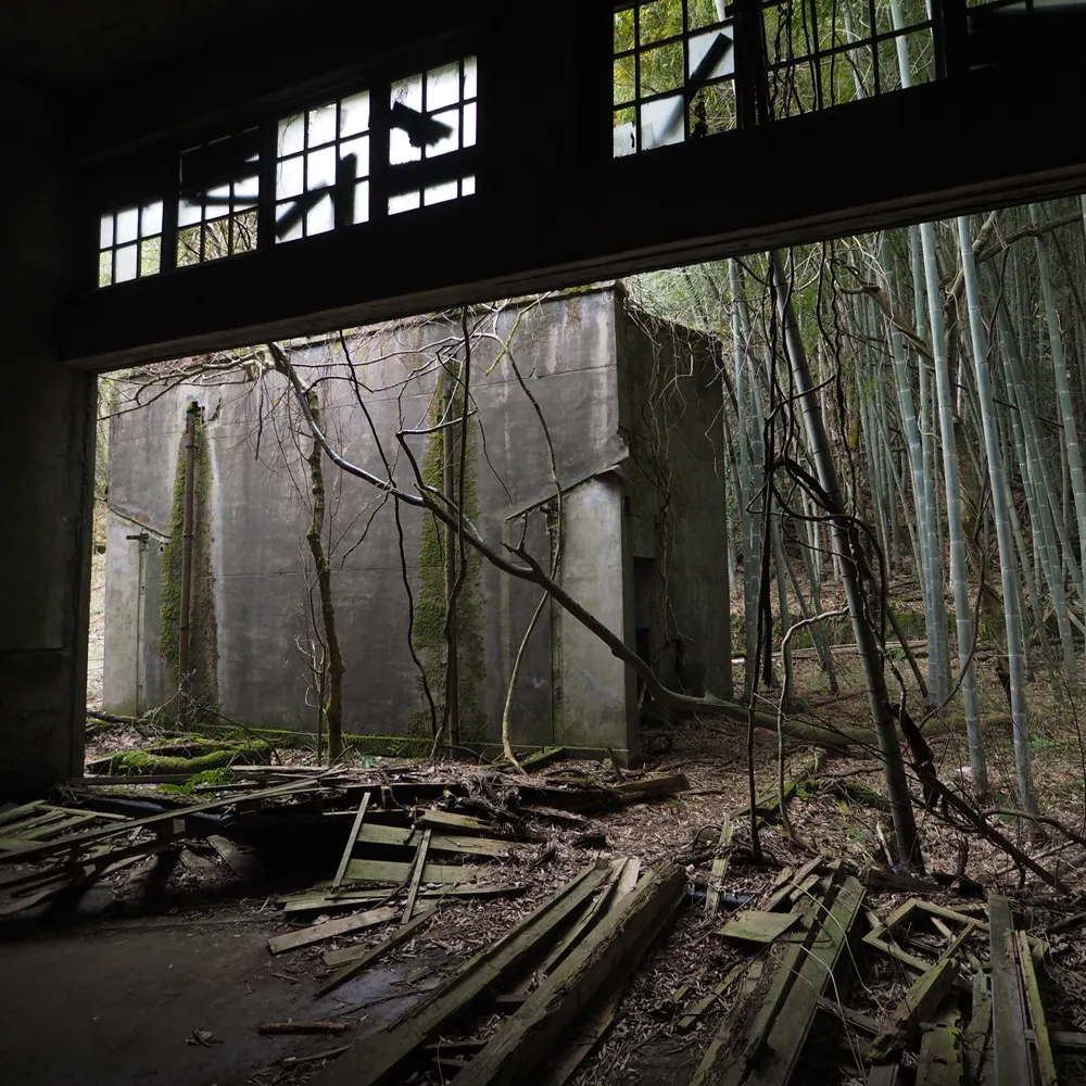 第三海軍火薬廠砲熕谷中央西棟 南側大部屋