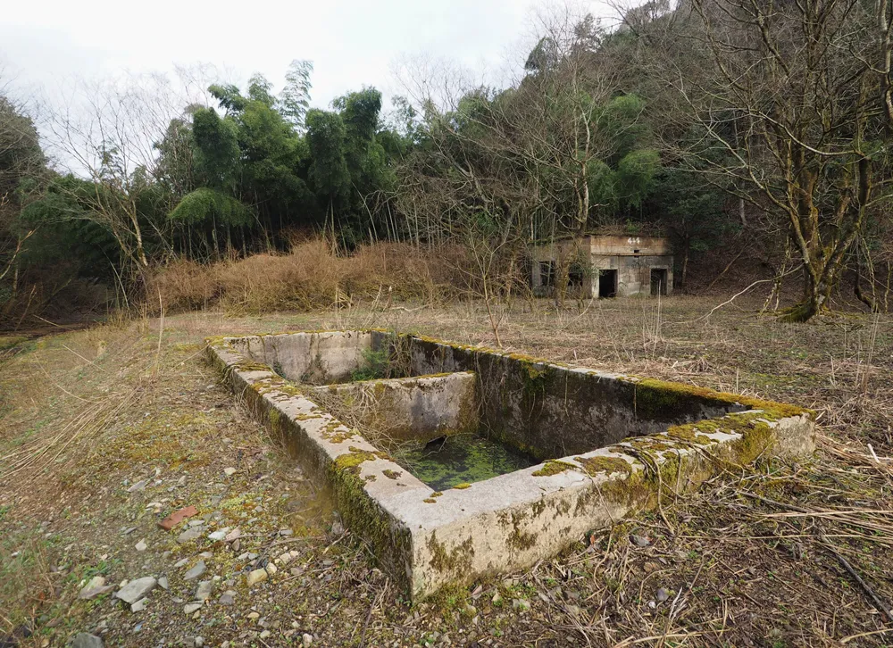 乾燥谷3区 乾燥爆薬置場付近水槽等