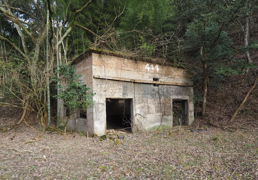 乾燥谷3区 乾燥爆薬置場