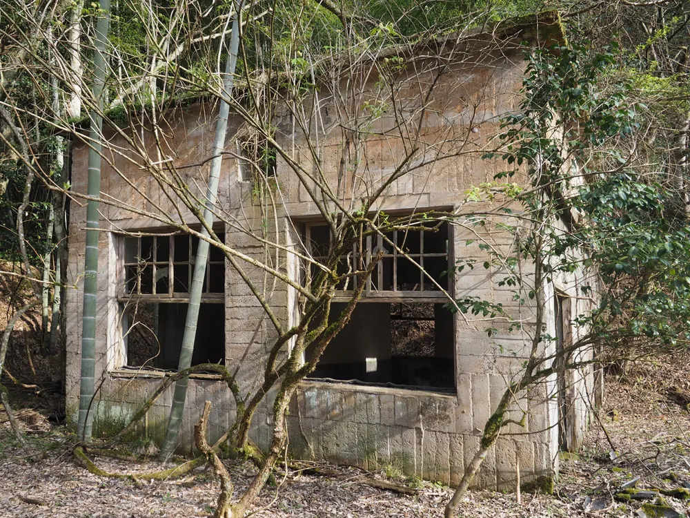 乾燥谷3区 乾燥爆薬置場