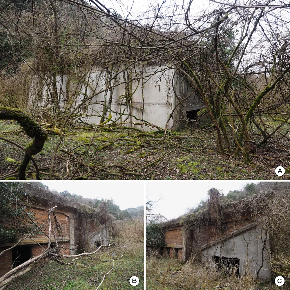 乾燥場谷3区 乾燥爆薬置場