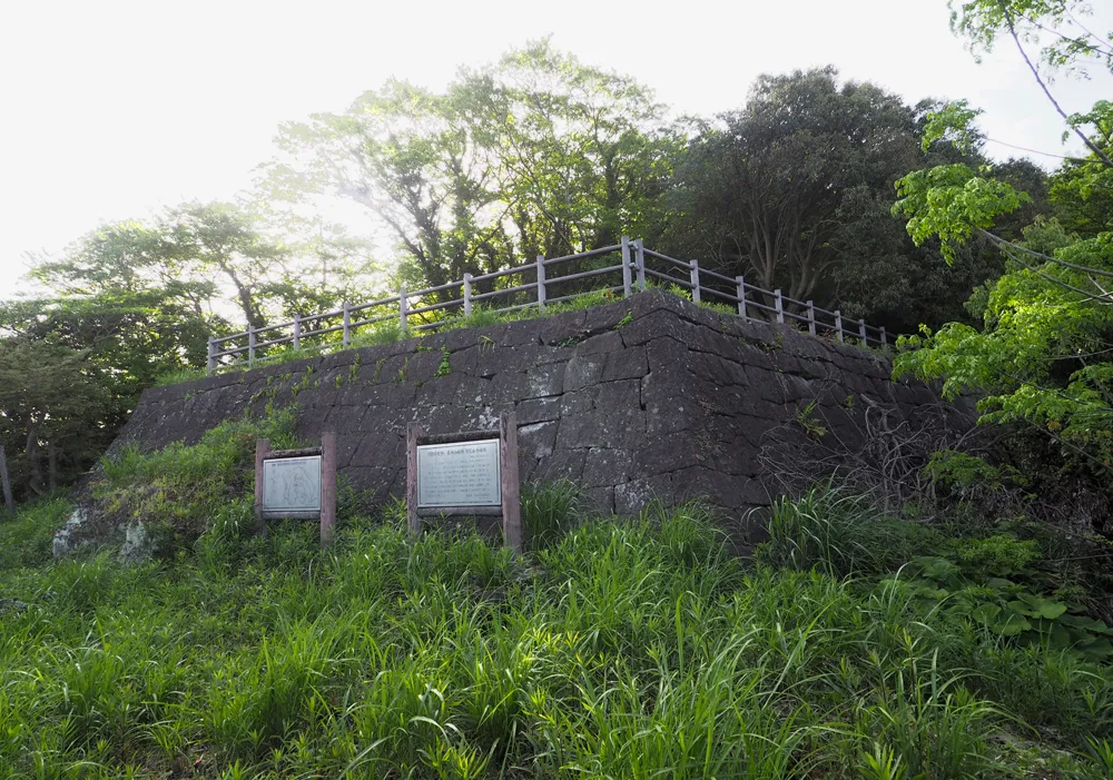 魚見岳台場 三ノ増台場西辺石垣